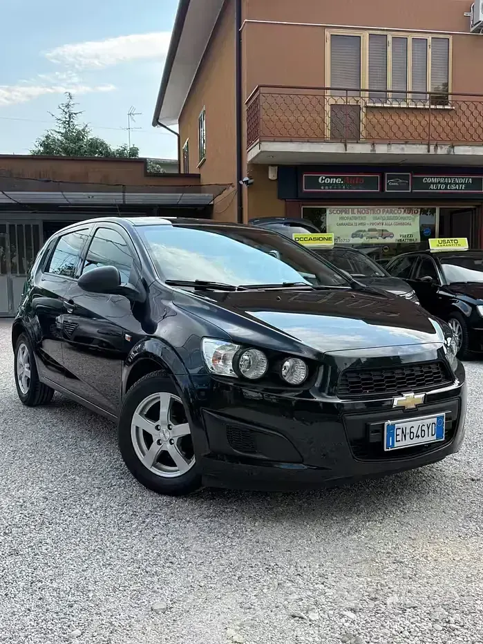 Usata Chevrolet Aveo LS 69 CV (50 kW) 2012 Berlina