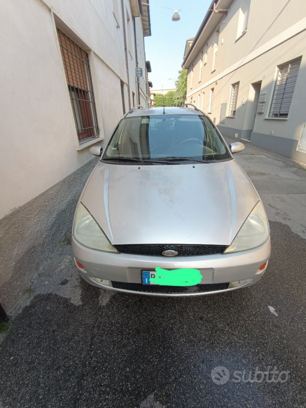 Usata 2000 Ford Focus Ambiente Station wagon | 1000 € (Buon prezzo) - Immagine 1/4
