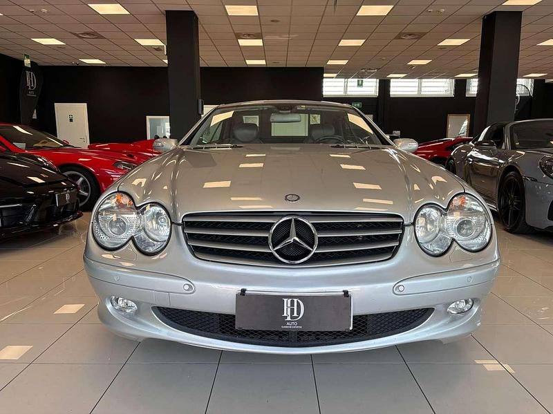 Usata Mercedes SL500 306 CV (225 kW) 2004 Silver arrow metallic Cabrio