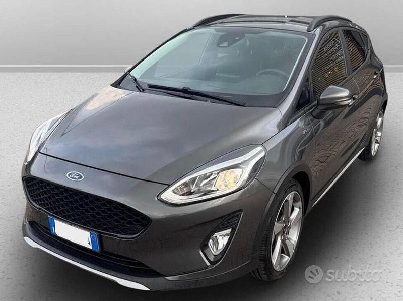 Usata Ford Fiesta Titanium 85 CV (62 kW) 2018 Grigio Utilitaria