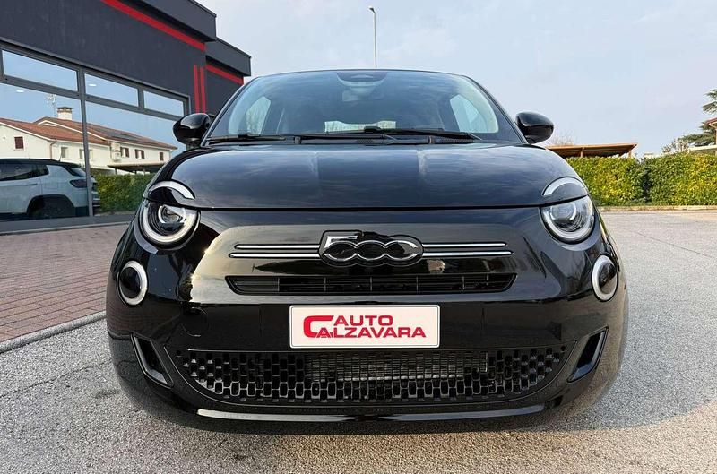 Nuova Fiat 500 65 CV (47 kW) 2026 Nero onyx Berlina