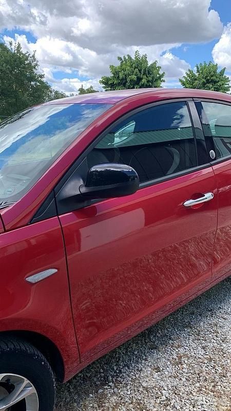 Usata Lancia Ypsilon Gold 85 CV (62 kW) 2016 Rosso Utilitaria