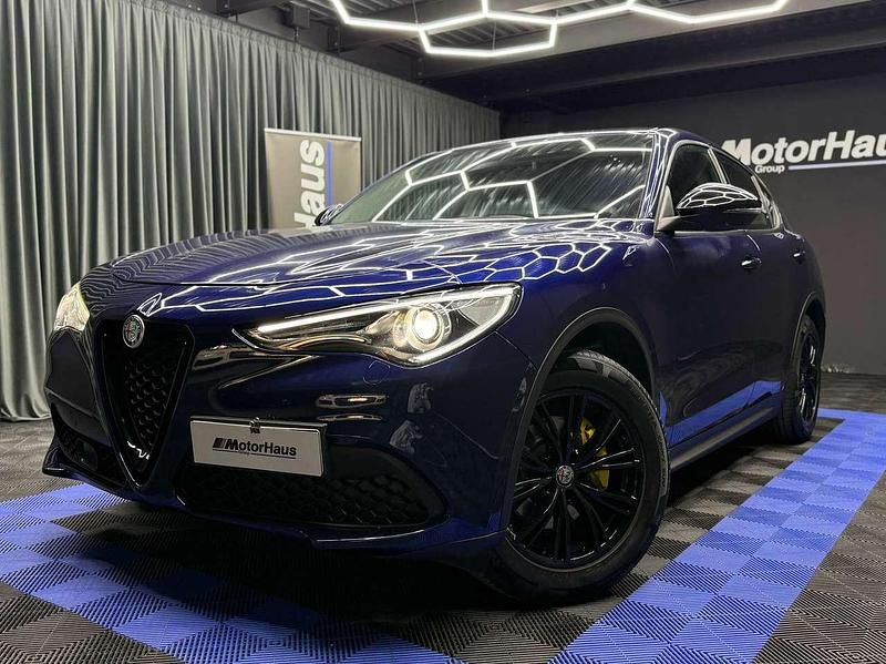 Usata Alfa Romeo Stelvio Business 190 CV (139 kW) 2021 Blu/azzurro SUV