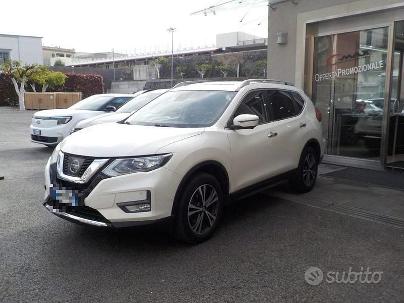 Usata Nissan X-Trail N-Connecta 176 CV (129 kW) 2017 Grigio SUV