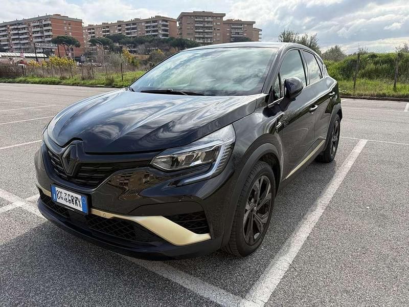 Usata Renault Captur Engineered 94 CV (69 kW) 2023 Nero SUV
