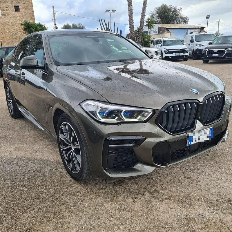 Usata BMW X6 M Sport 339 CV (249 kW) 2022 Grigio SUV