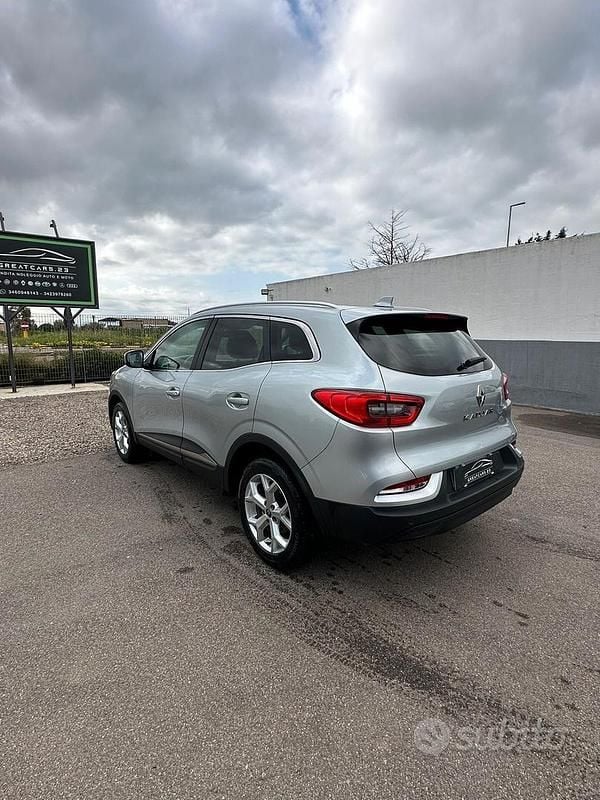 Begagnad Renault Kadjar Black Edition 116 HK (85 kW) 2020 Grå SUV