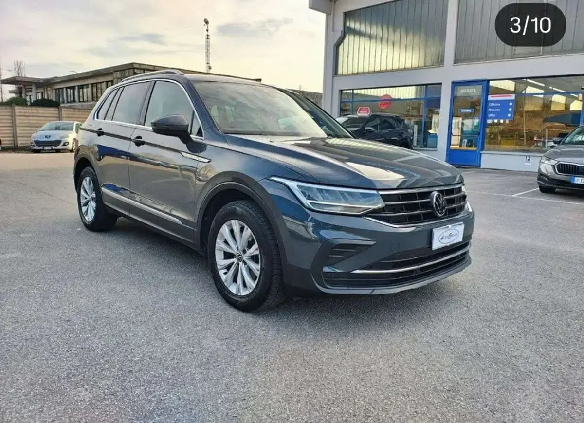 Usata VW Tiguan Life 150 CV (110 kW) 2022 Grigio SUV