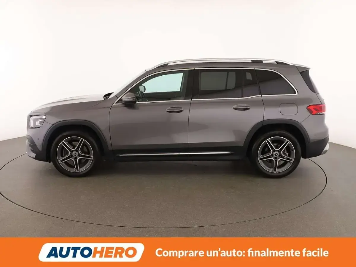 Usata Mercedes GLB200 AMG line 150 CV (110 kW) 2023 Grigio SUV