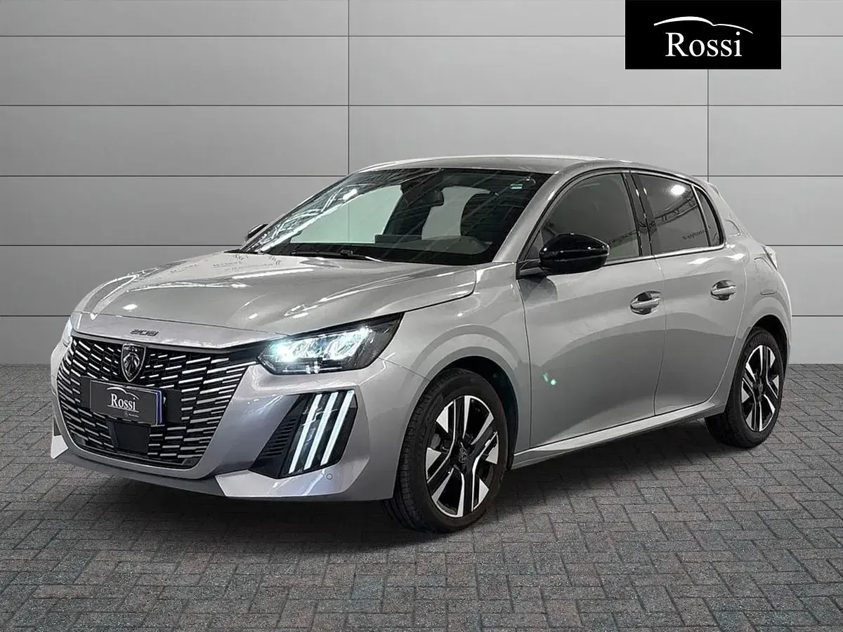 Usata Peugeot 208 Allure 101 CV (74 kW) 2025 Utilitaria
