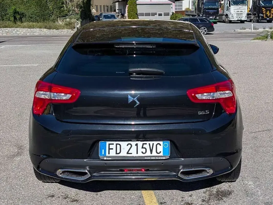 Usata DS Automobiles DS5 So Chic 150 CV (110 kW) 2016 Nero Utilitaria