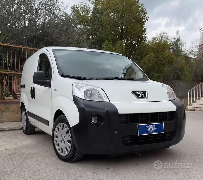 Usata Peugeot Bipper Premium 80 CV (58 kW) 2013 Bianco Monovolume