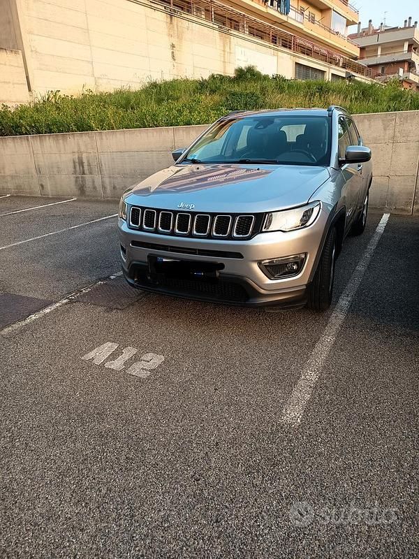 Occasion Jeep Compass 120 ch (88 kW) 2019 Gris SUV