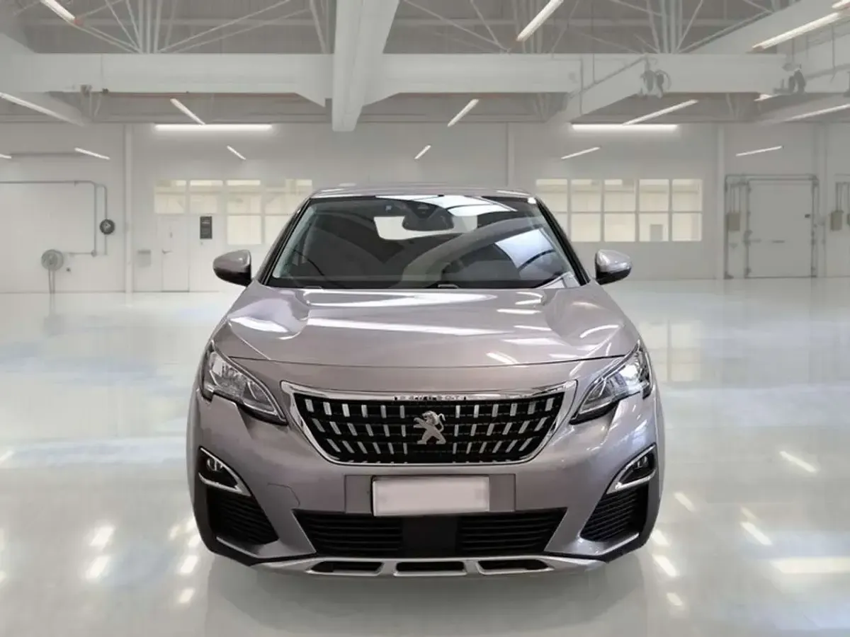 Usata Peugeot 3008 Allure 131 CV (96 kW) 2020 Grigio SUV