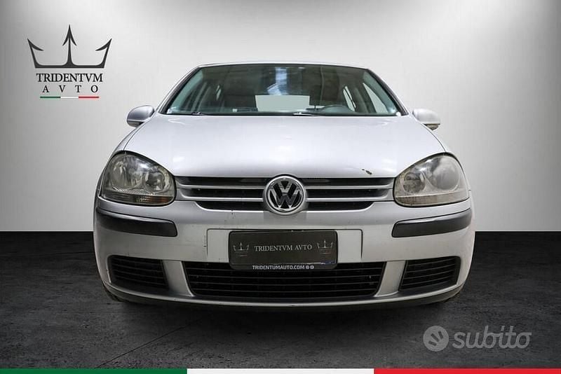 Usata VW Golf IV Sportline 116 CV (85 kW) 2005 Grigio Berlina