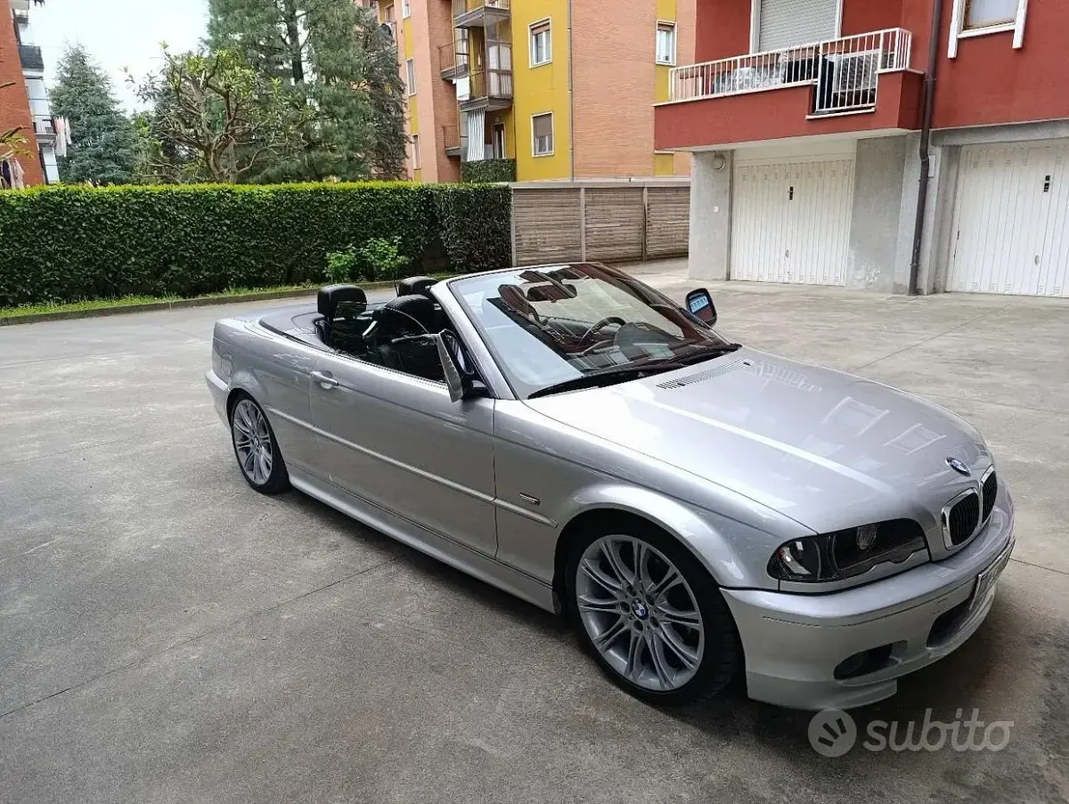 Usata BMW 320 Cabriolet Efficient Dynamics 170 CV (125 kW) 2000 Cabrio