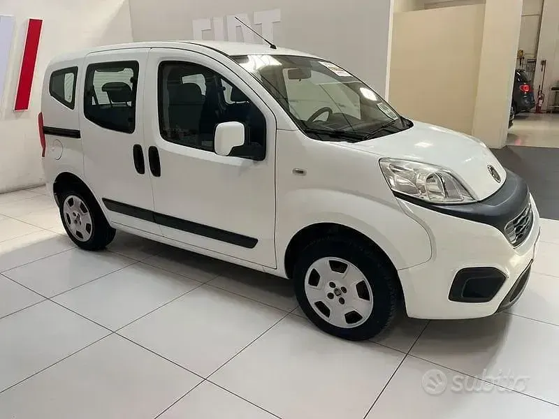 Usata Fiat Qubo Lounge 77 CV (56 kW) 2019 Bianco Monovolume