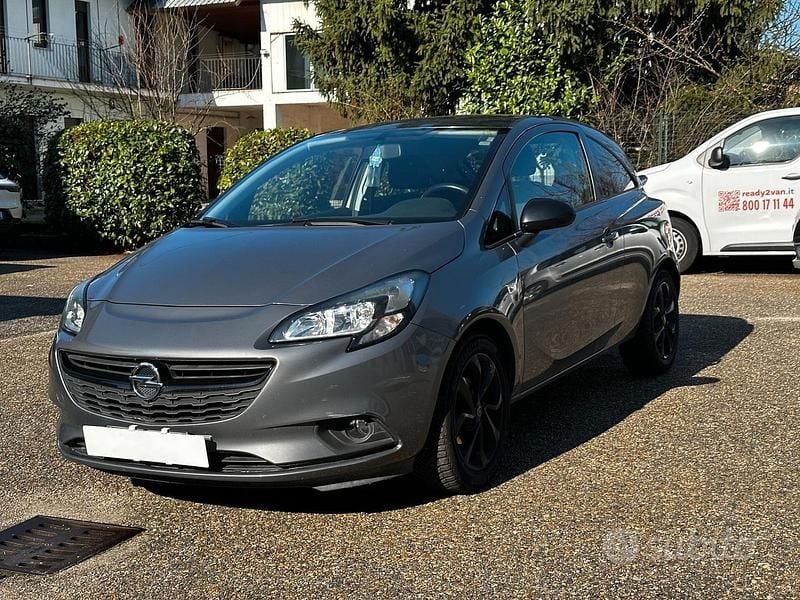 Usata Opel Corsa 90 CV (66 kW) 2016 Grigio Utilitaria