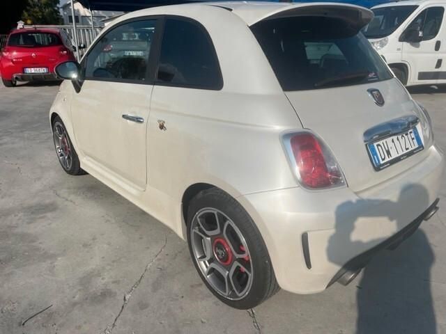Usata Abarth 500 135 CV (99 kW) 2009 Bianco Utilitaria