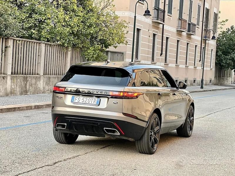 Usata Land Rover Range Rover Velar HSE Dynamic 300 CV (220 kW) 2018 Silicon silver  tetto nero SUV