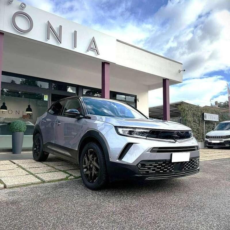Kontrast grey Usata 2024 Opel Mokka S SUV | 17.890 € (Buon prezzo) - Immagine 1/4