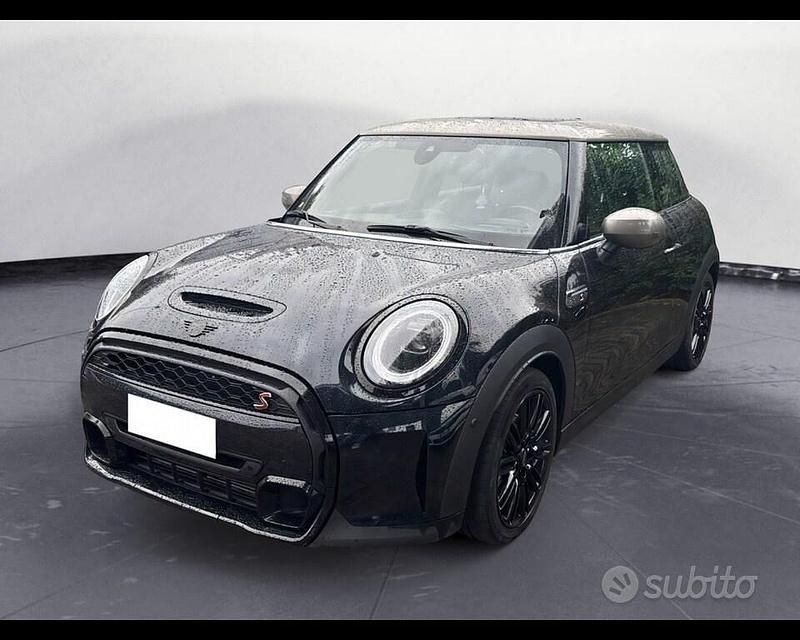 Usata Mini Cooper S 178 CV (130 kW) 2022 Nero Utilitaria