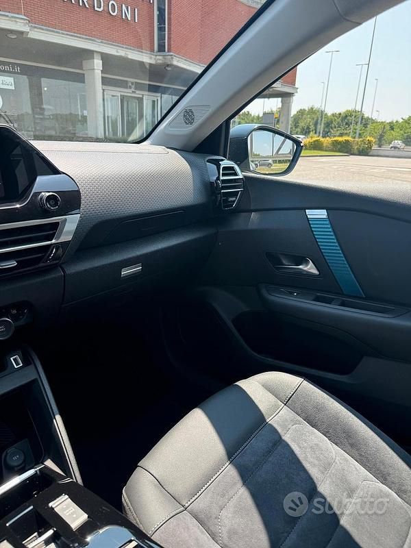 Usata Citroën e-C4 100 kW (136 CV) 2023 Nero Coupé