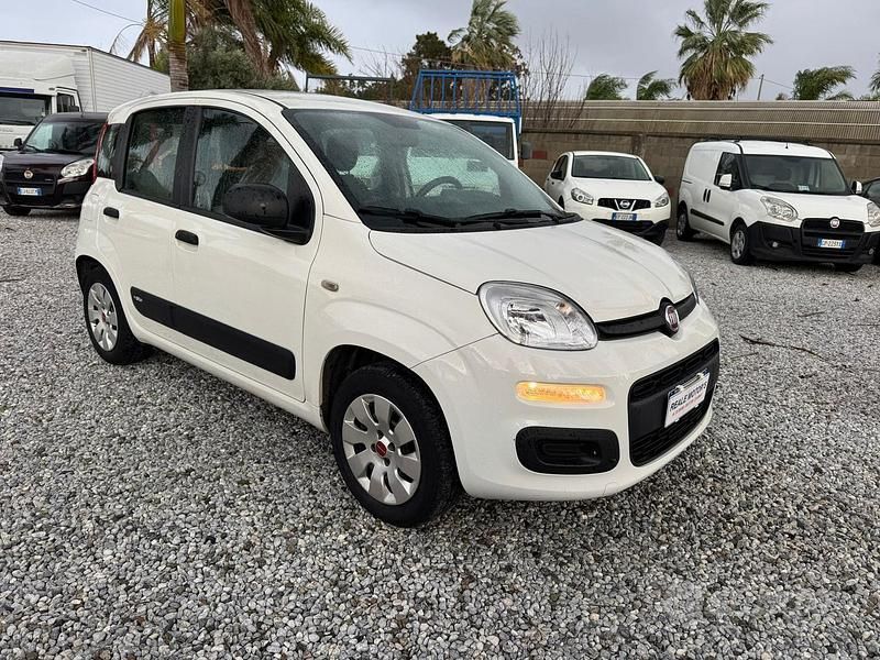 Usata 2013 Fiat Panda Tre volumi | 6300 € (Buon prezzo) - Immagine 1/4