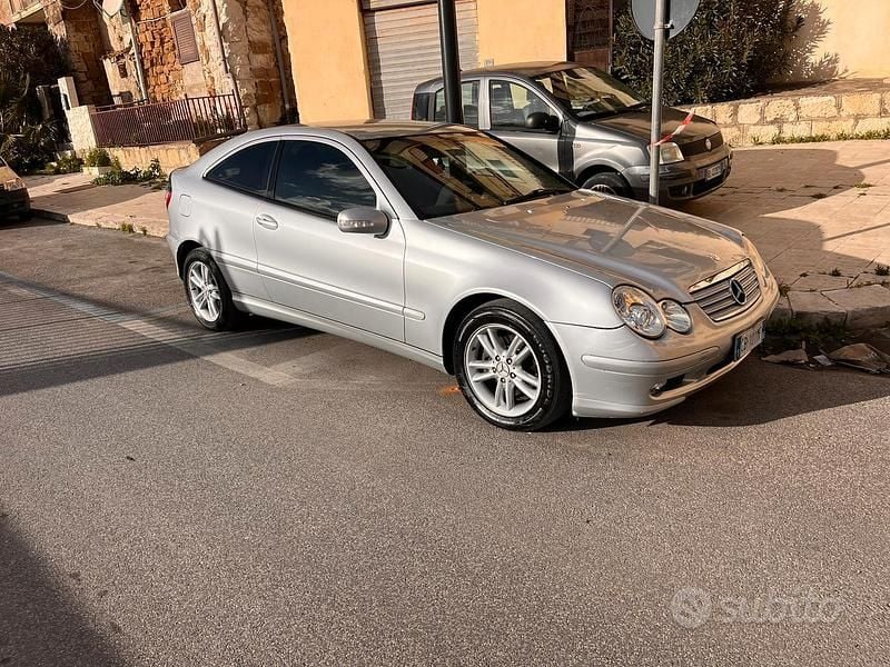 Usata Mercedes C180 2002 Grigio Coupé