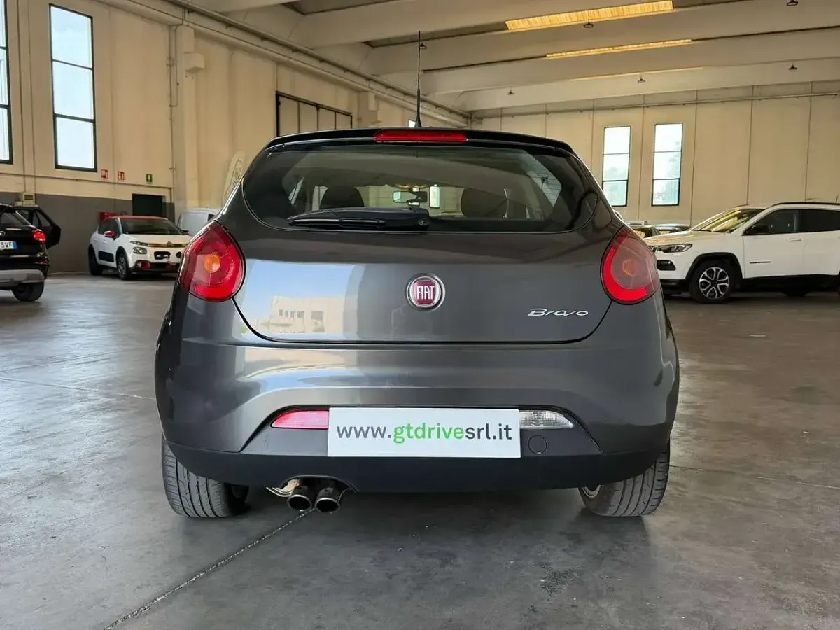 Usata Fiat Bravo Street 120 CV (88 kW) 2013 Grigio scuro metallizzato Utilitaria
