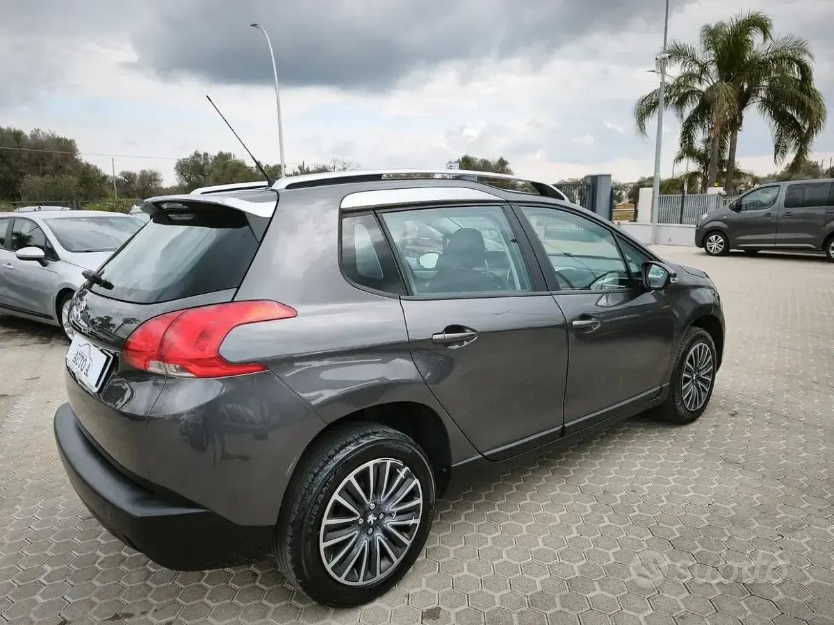 Usata Peugeot 2008 Allure 92 CV (67 kW) 2013 Grigio SUV
