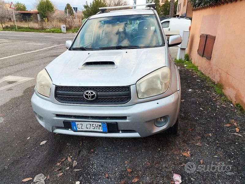 Usata Toyota RAV4 Sol 116 CV (85 kW) 2005 Grigio SUV