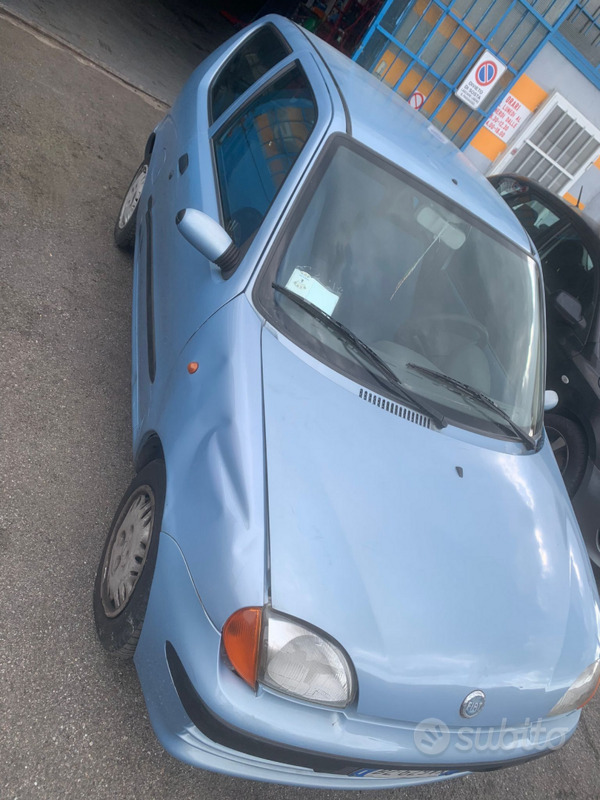 Usato 2004 Fiat 600 1.1 Benzin 54 CV (1.300 €)