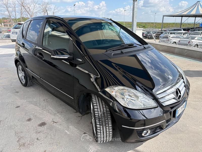 Usata Mercedes A160 Elegance 82 CV (60 kW) 2010 Nero Berlina