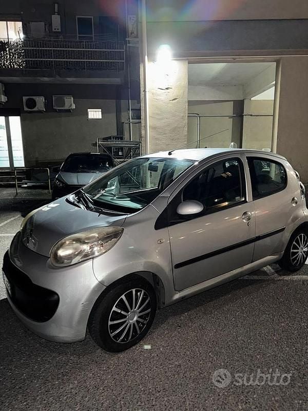 Usata Citroën C1 68 CV (50 kW) 2007 Grigio Utilitaria