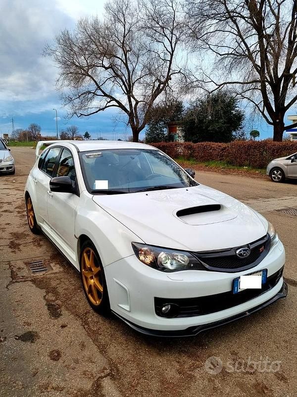 Bianco Usata 2009 Subaru Impreza Tre volumi | 22.600 € - Immagine 1/4