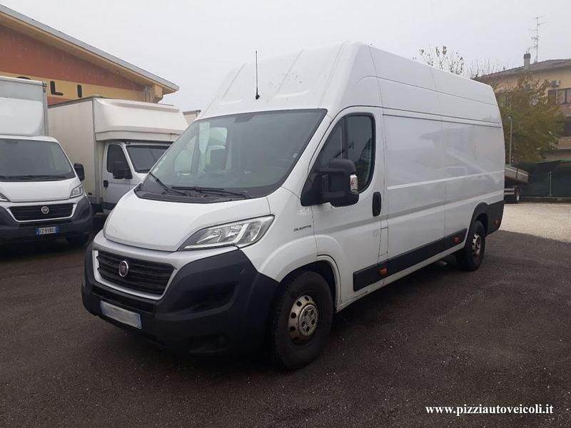 Usata Iveco Daily 145 CV (106 kW) 2018 Bianco Furgone