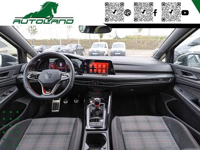 Usata VW Golf VIII GTI 245 CV (180 kW) 2023 Grigio metallizzato Berlina