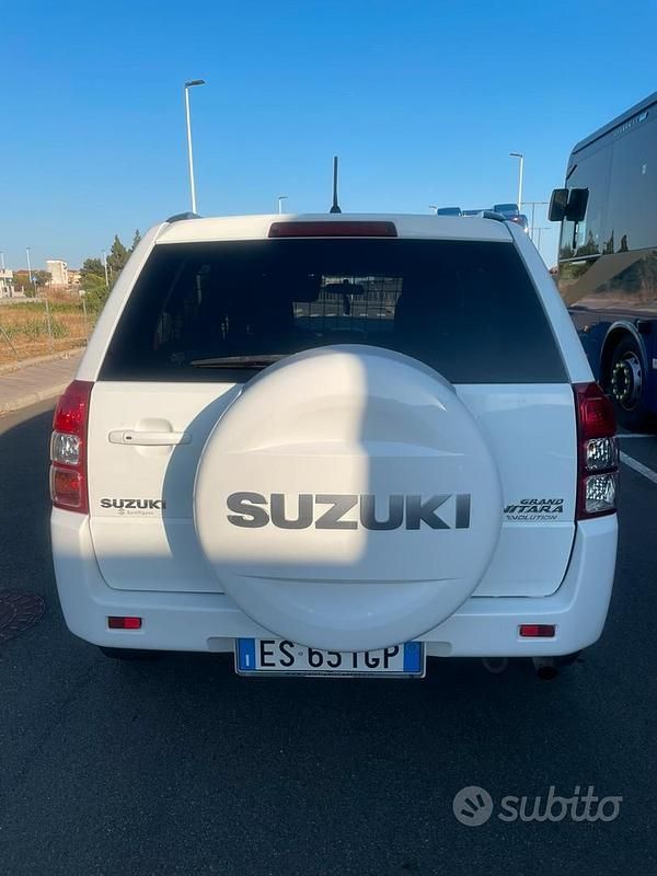 Usata Suzuki Grand Vitara 2013 Bianco SUV