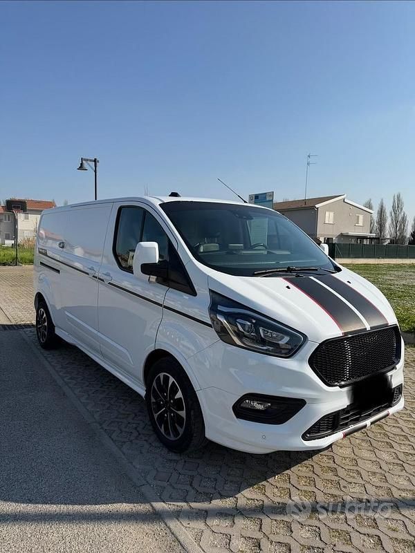 Usata Ford Transit Custom Sport 185 CV (136 kW) 2021 Berlina