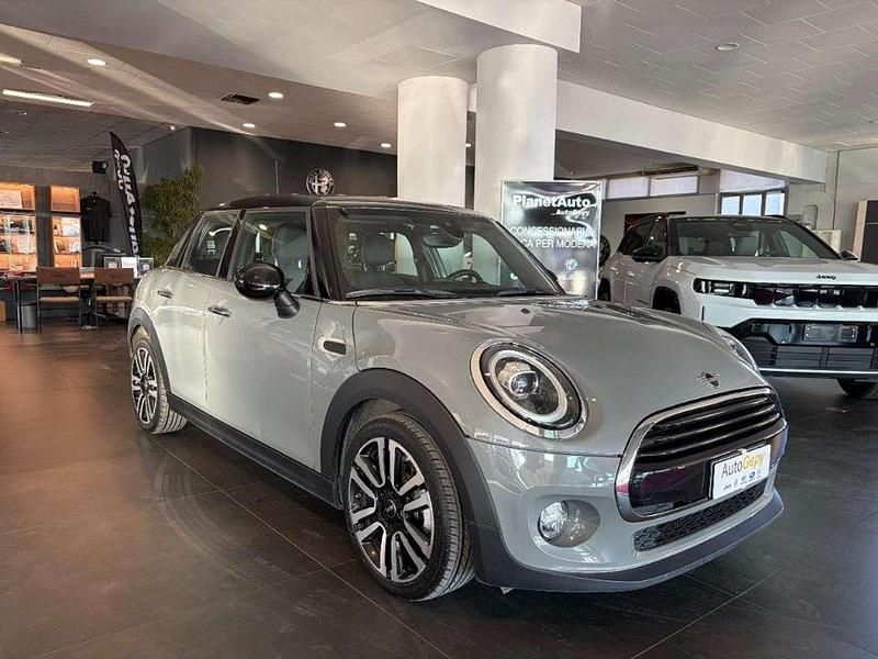 Usata Mini Cooper D 116 CV (85 kW) 2018 Grigio Utilitaria
