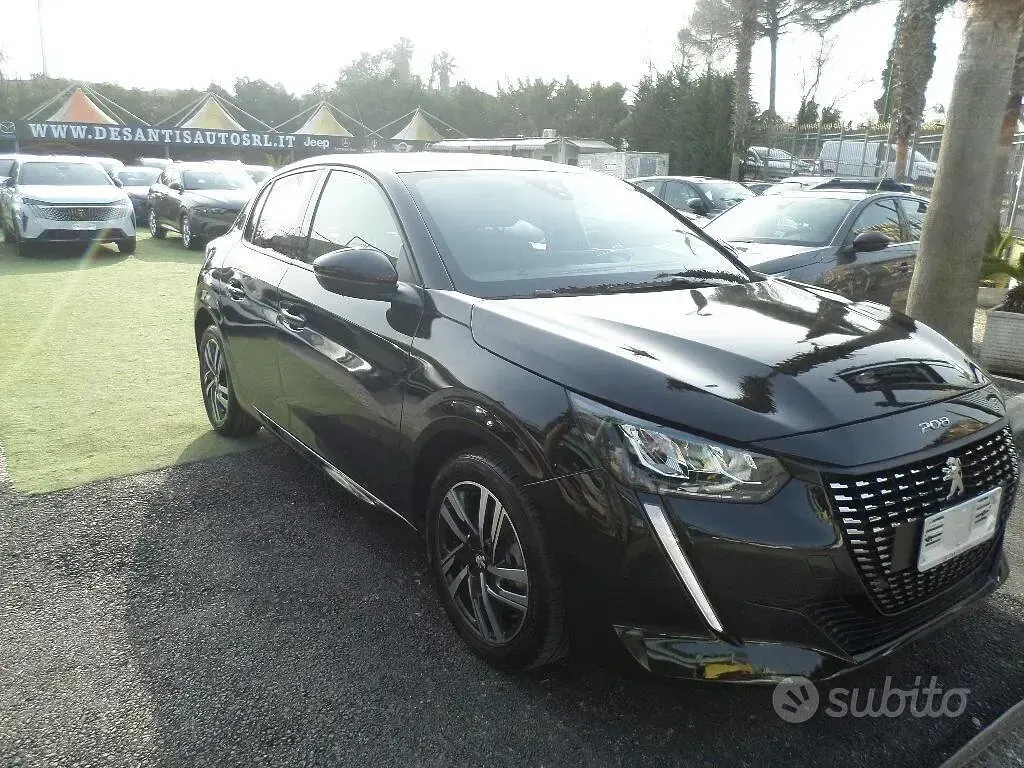 Usata Peugeot 208 Allure 101 CV (74 kW) 2022 Nero Utilitaria