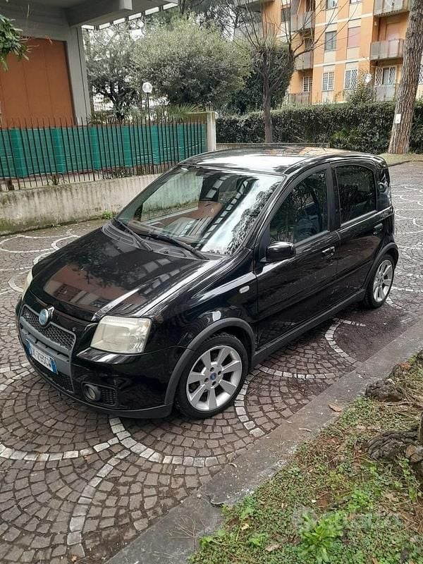 Usata Fiat Panda 101 CV (74 kW) 2006 Nero Utilitaria