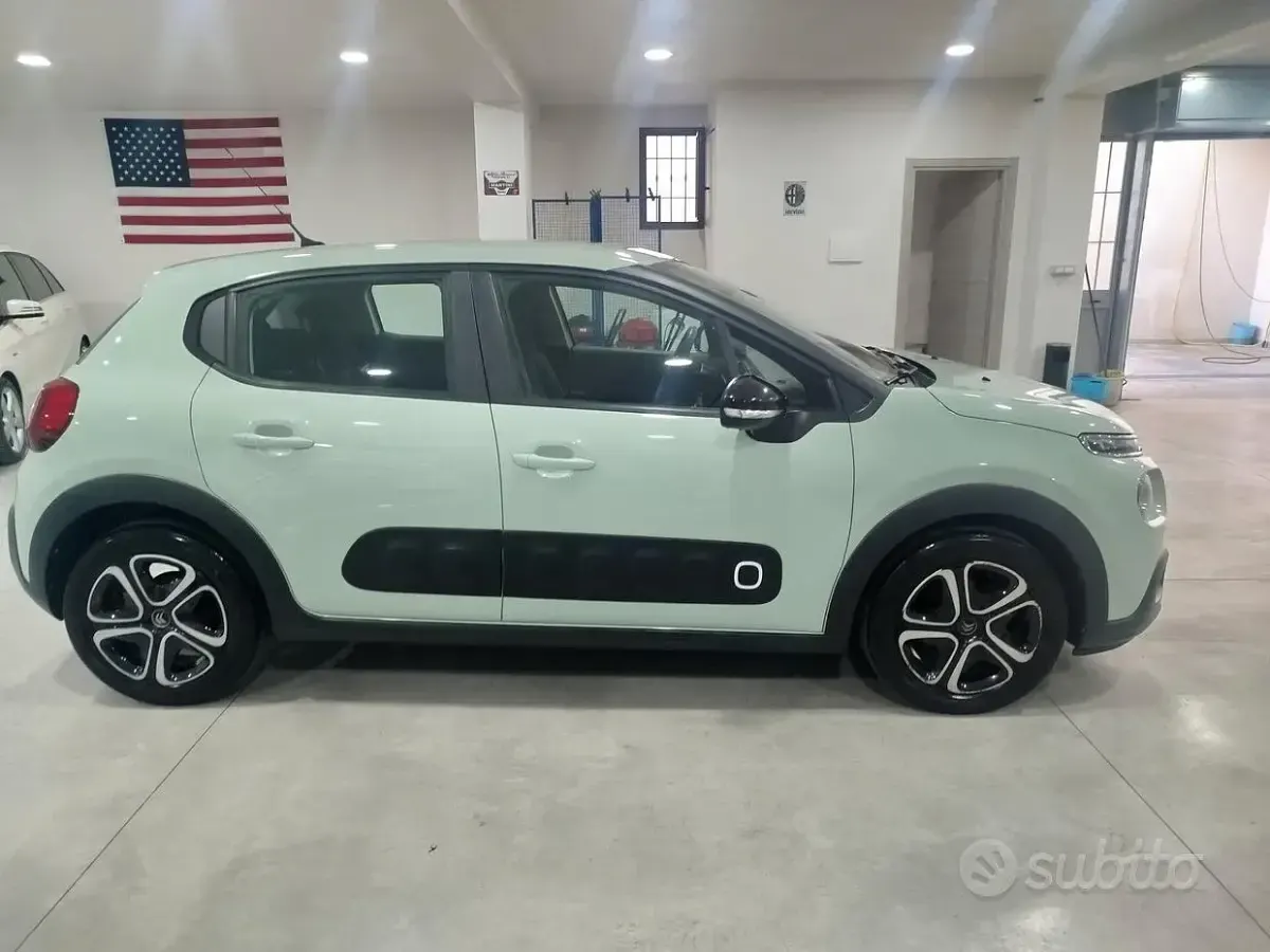 Usata Citroën C3 Shine 75 CV (55 kW) 2017 Verde Berlina