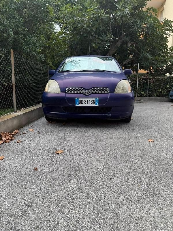 Usata Toyota Yaris 68 CV (50 kW) 1999 Berlina