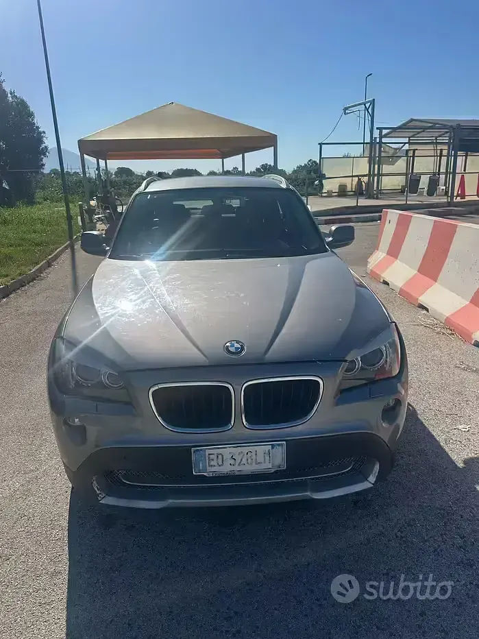 Usata BMW X1 177 CV (130 kW) 2010 Grigio SUV
