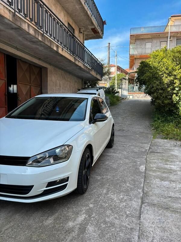 Usata VW Golf VII 110 CV (80 kW) 2013 Bianco Berlina