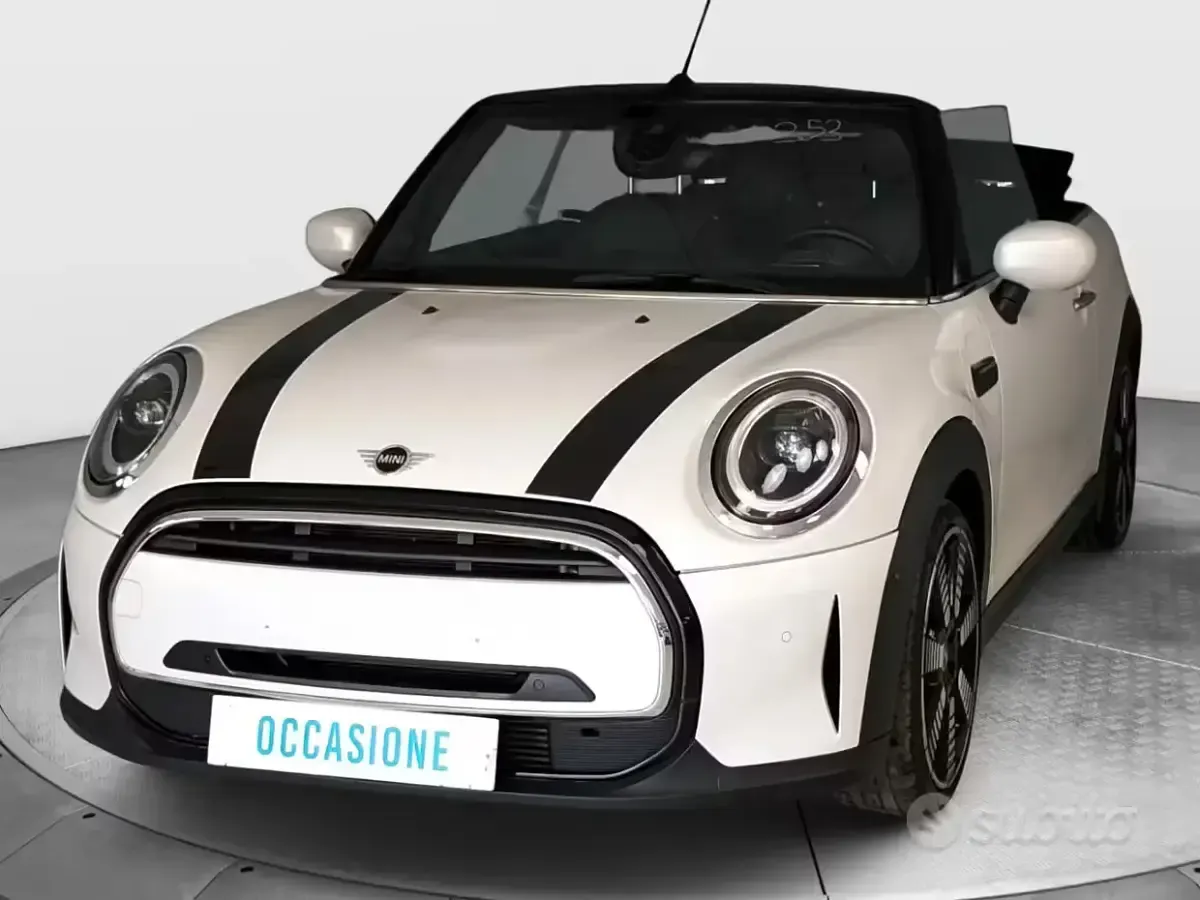 Usata Mini Cooper Cabriolet Essential 136 CV (100 kW) 2023 Bianco Cabrio