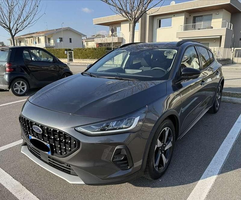 Usata Ford Focus Active X 120 CV (88 kW) 2022 Berlina