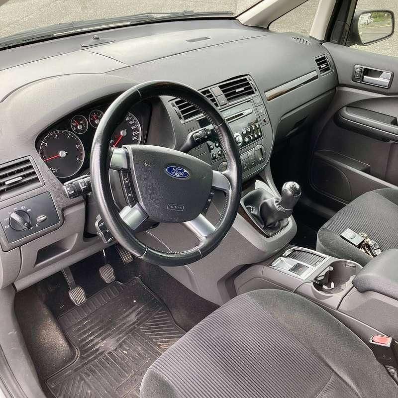 Usata Ford C-MAX Ghia 136 CV (100 kW) 2004 Argento Monovolume